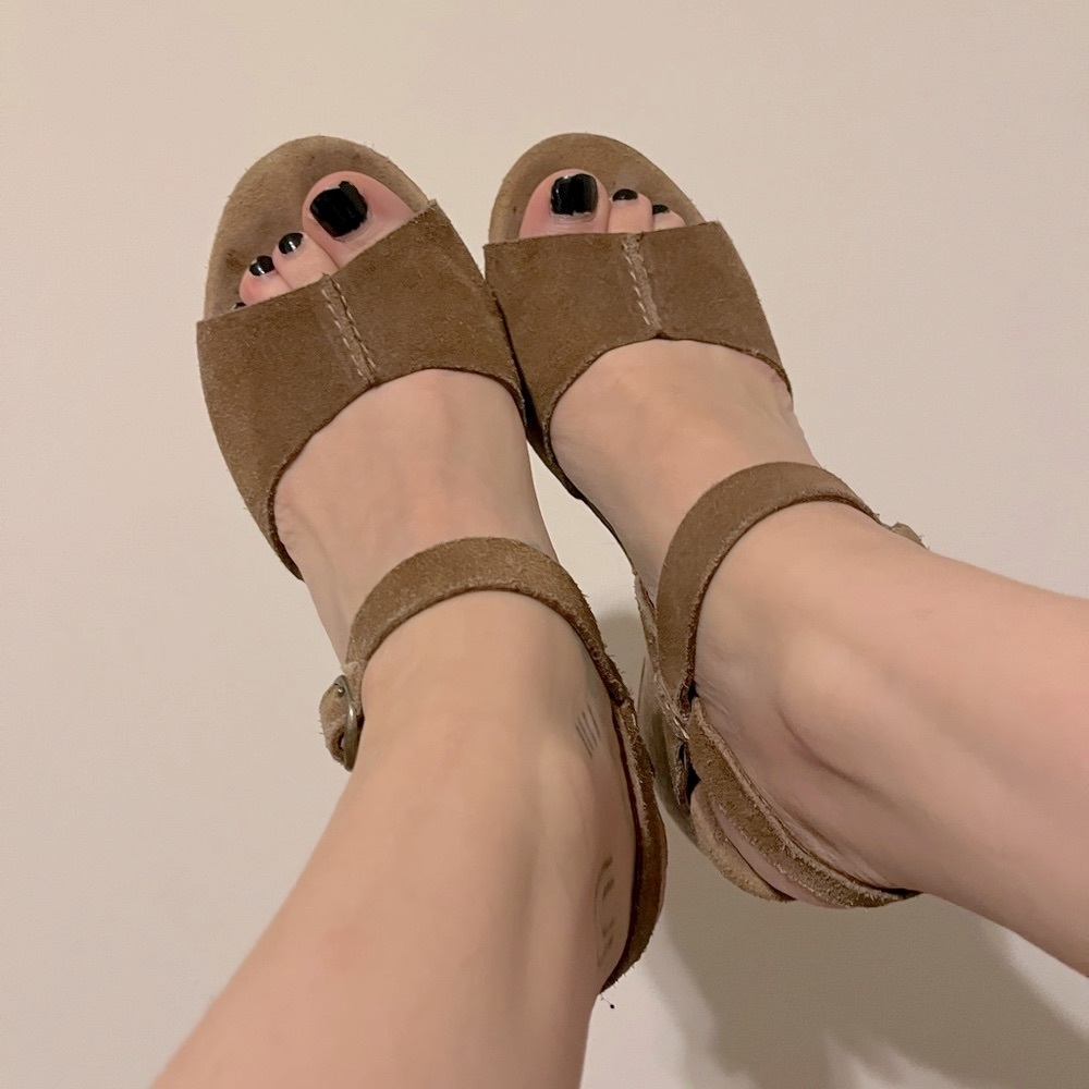 Clarks suede tan sandals